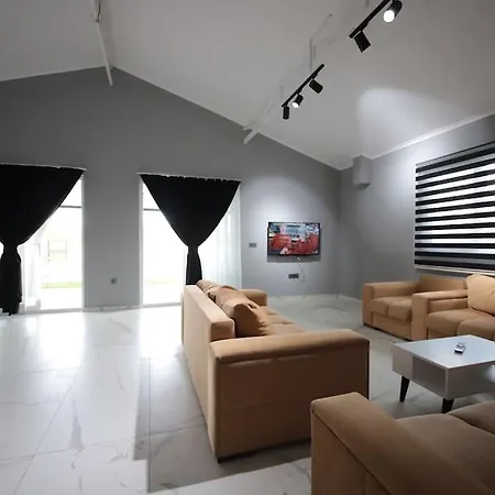 Secret Villa *